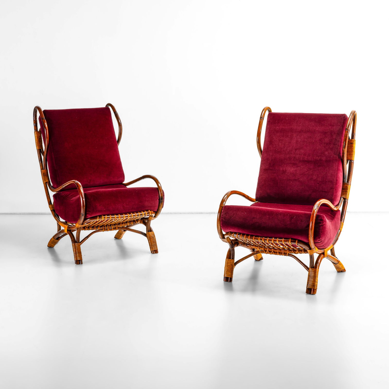 Gio Ponti Due poltrone mod. BP16 Continuum. (1 of 3)