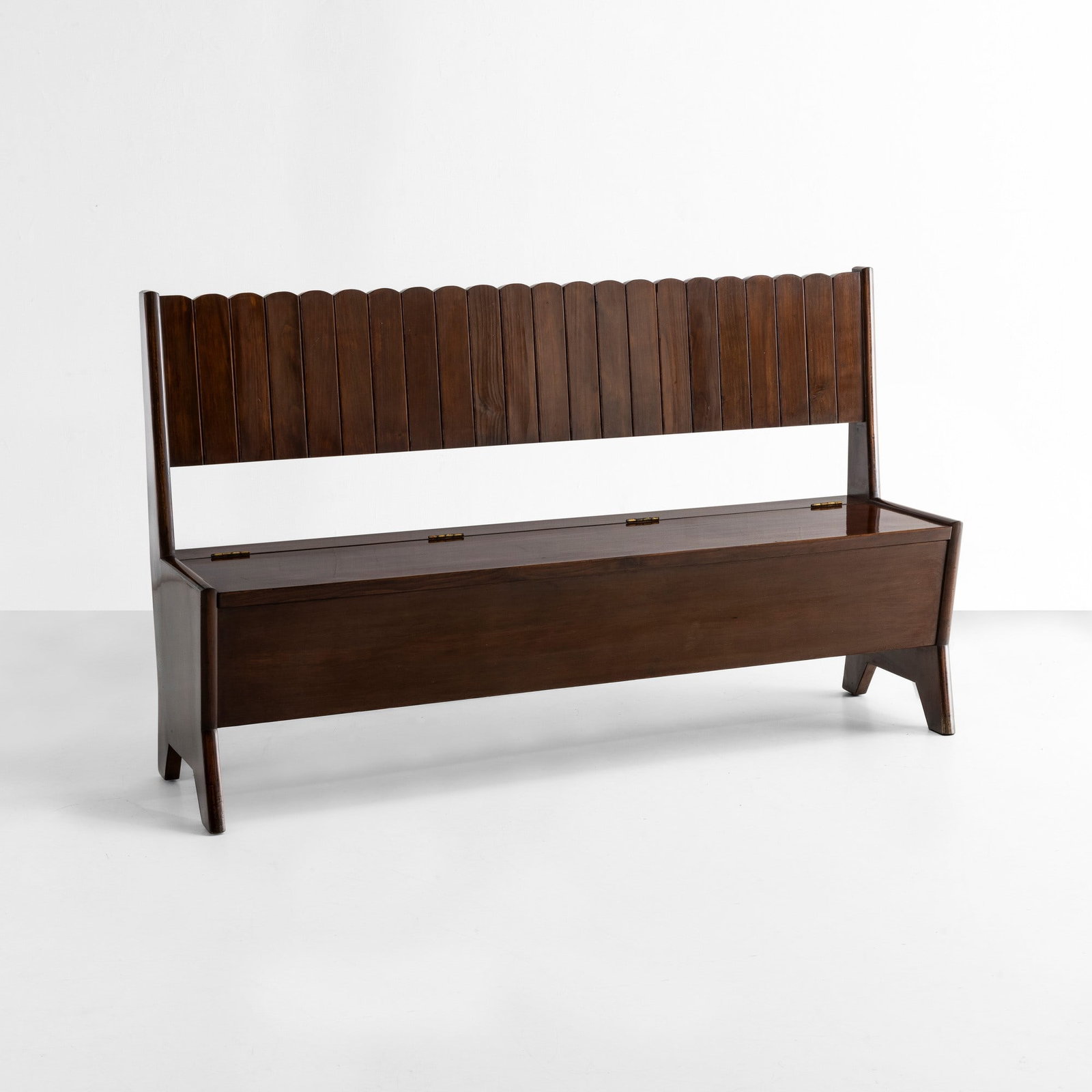 Paolo Buffa , attribuito a Panca con vano contenitore: Struttura in legno. Prod. Italia, 1950 ca. . Measuers: cm 160X42X94