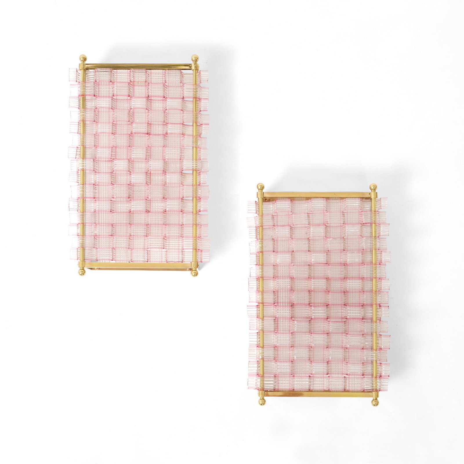 Flavio Poli Due lampade da parete: Struttura in ottone e diffusore in vetro di Murano colorato. Proveniente dall'Hotel Bristol di Merano. Prod. Seguso, Italia, 1954. . Measuers: cm 53X33X13