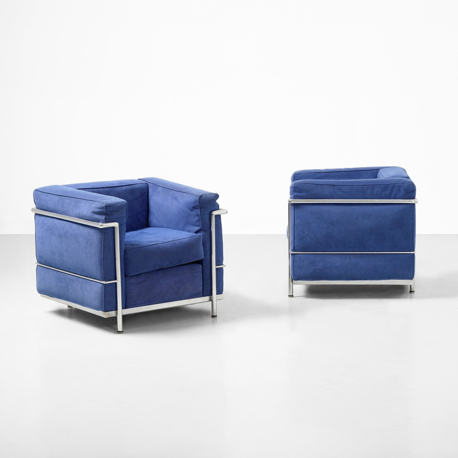 Le Corbusier, Pierre Jeanneret e Charlotte Perriand Due poltrone mod. LC2 (1 of 2)