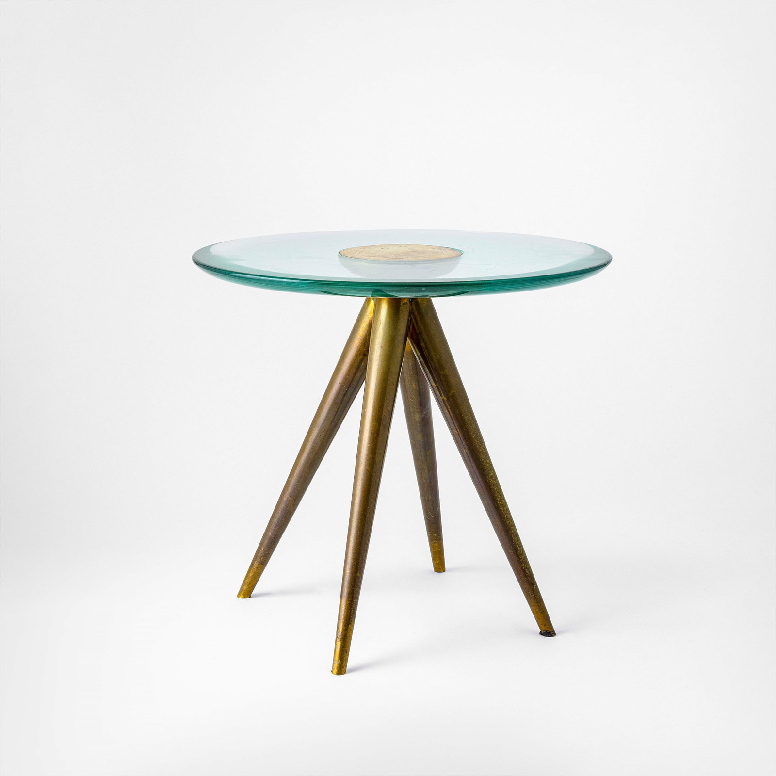 Pietro Chiesa Rare side table: Molted thick crystal top with brass structure. From a private collection - Rome. Fontana Arte, Italy, c. 1930 (similar model) R. Aloi, Esempi di arredamento moderno di tutto il mondo. Tavoli, tavolini