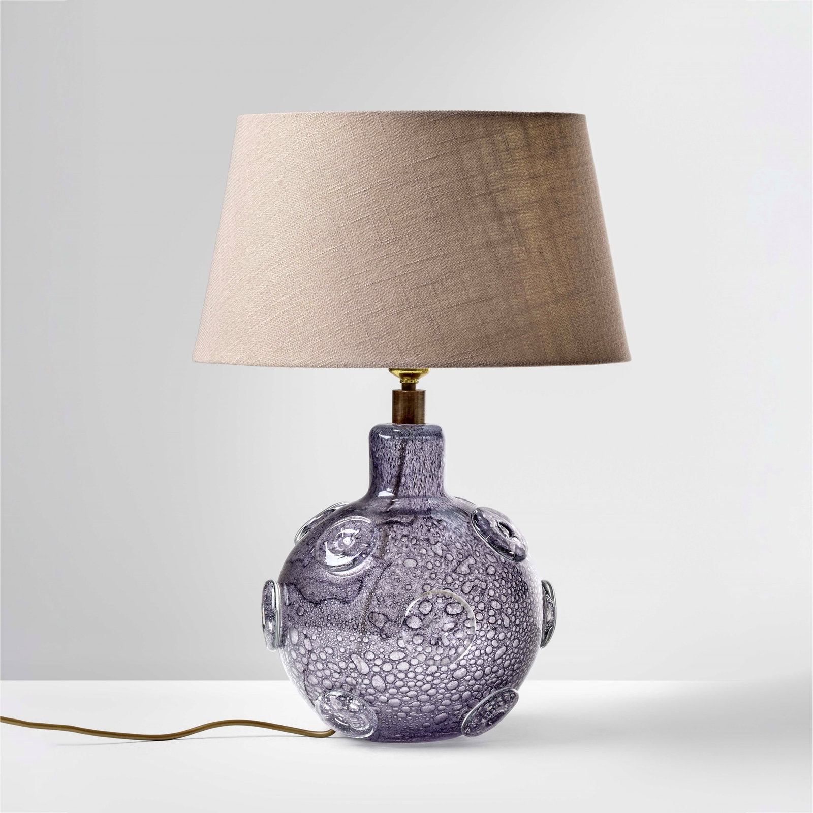 Barovier e Toso Table lamp.: Murano glass structure from the Efeso series. Linen paper lampshade. Barovier & Toso, Italy, c. 1960. . Measuers: W. 38 - H. 55 cm