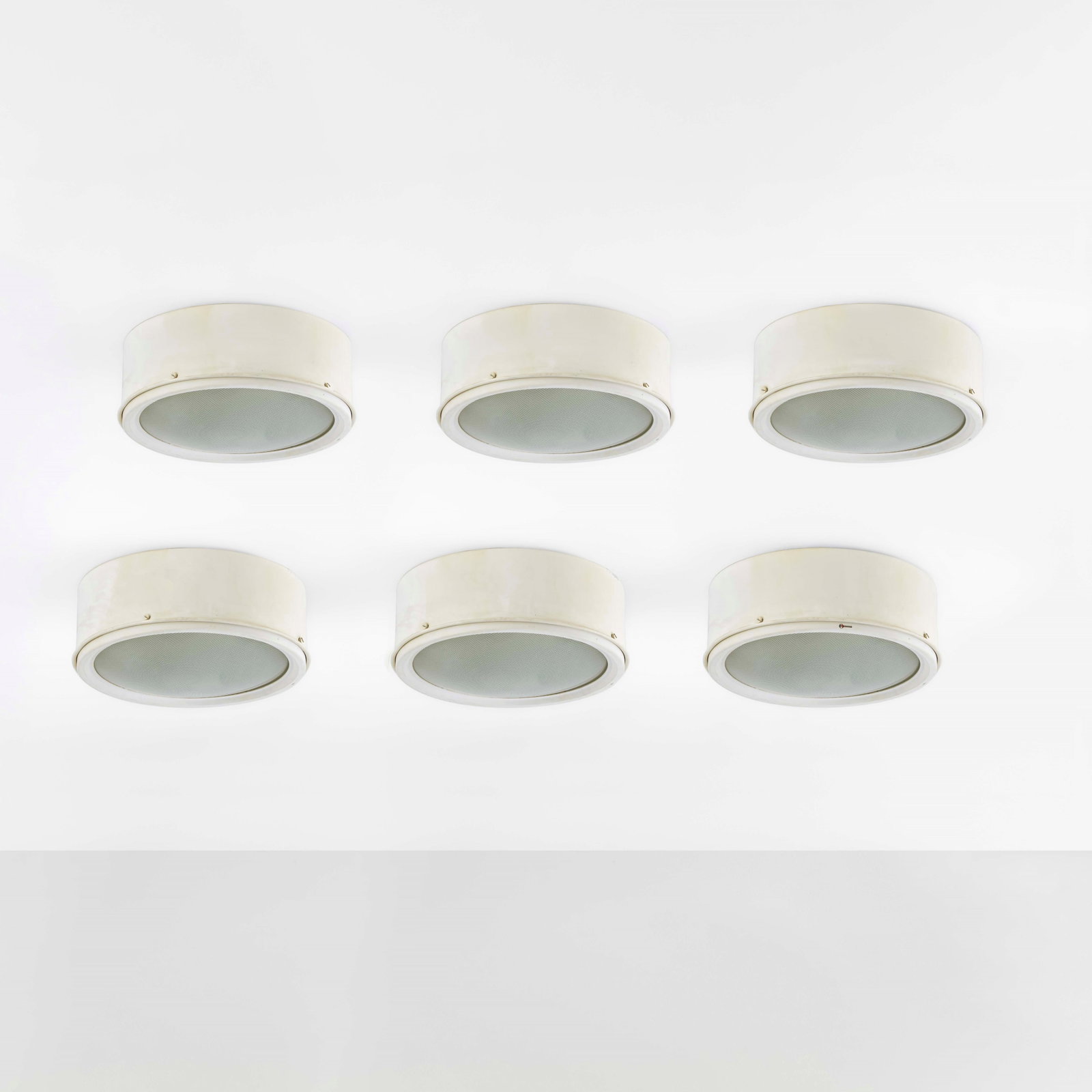 Gino Sarfatti Six ceiling lamps mod. 3055/37: Lacquered metal structure, glass diffuser. Production label. Arteluce, Italy, c. 1960. M. Romanelli, S. Severi, Gino Sarfatti opere scelte 1938-1973, 488, Silvana Editore, 2012. . Measuers: cm 38X14