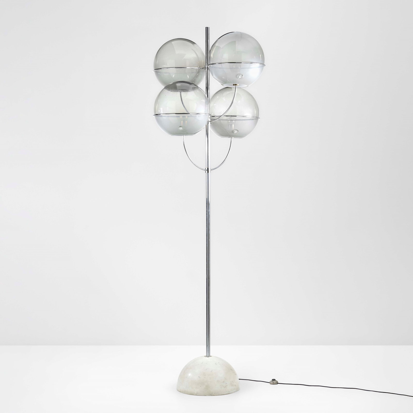 Vico Magistretti Large floor lamp mod. Lyndon: Structure in chrome-plated metal, marble base, hand-blown coloured glass diffusers. Original Colleoni mark on each glass, characterizing the American distribution. Original design from 1968. Knoll