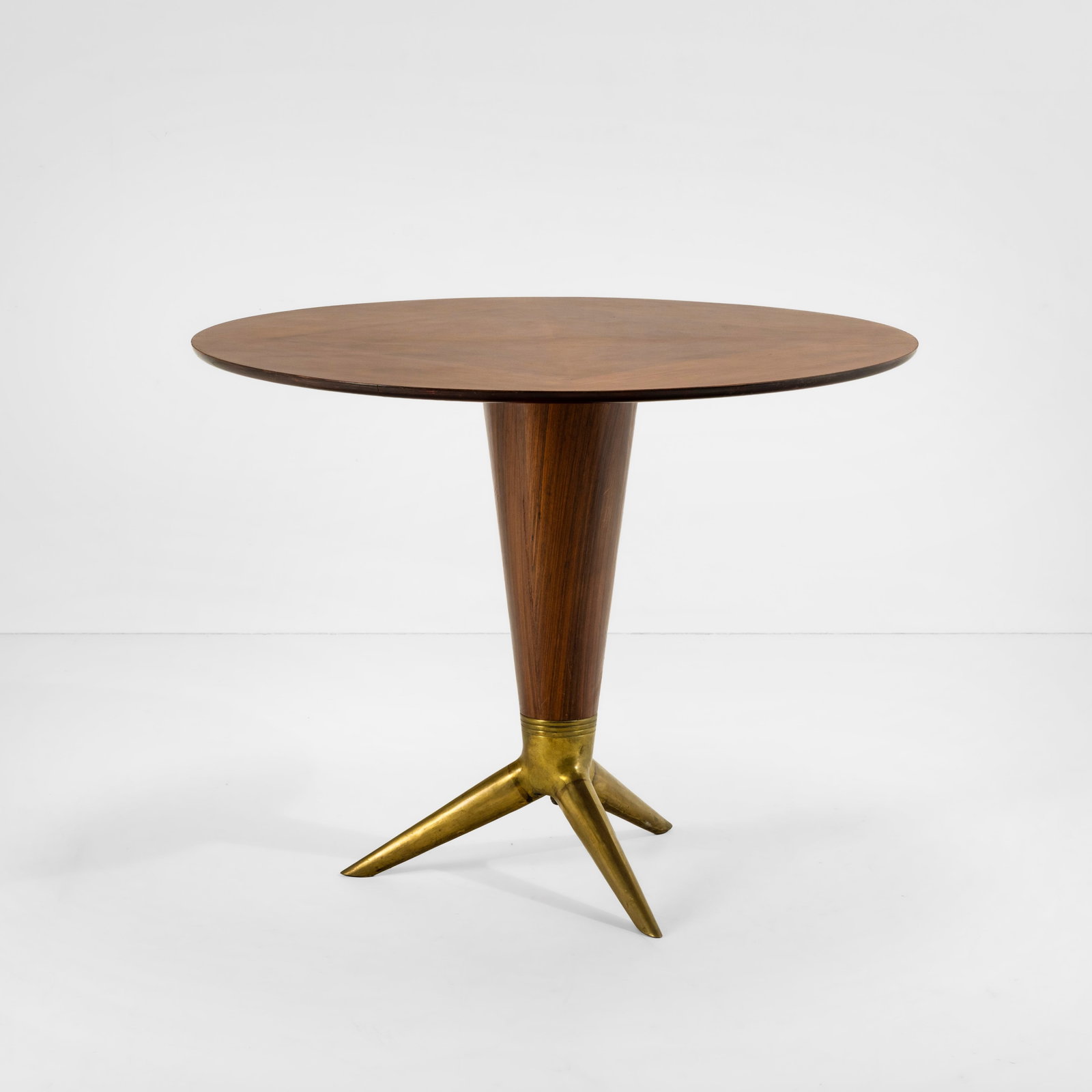 ISA Tavolo: Struttura in legno e ottone, piano in legno. Prod. ISA, Italia, 1950 ca. . Measuers: cm 100X78