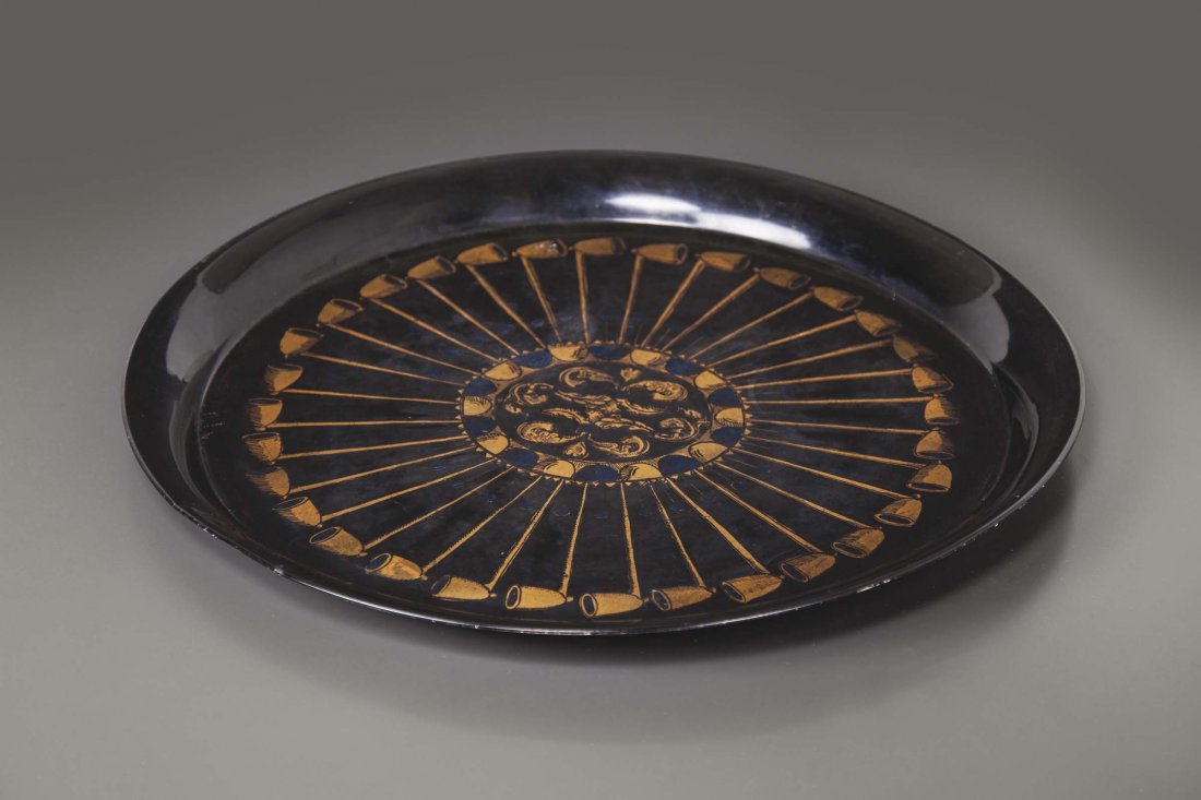 Piero Fornasetti. Vassoio in alluminio serigrafato e: cm 60