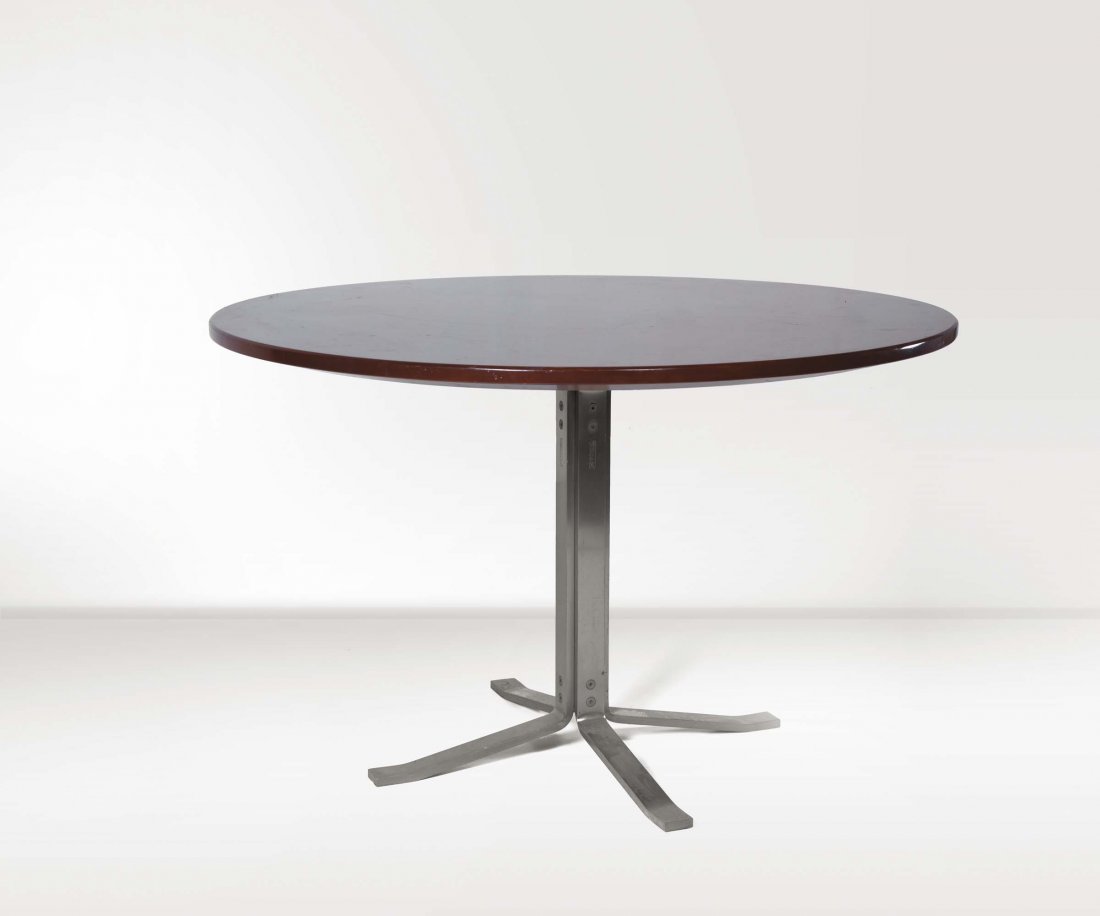 Formanova. Tavolo in acciaio con piano in palissandro.: cm 76x121