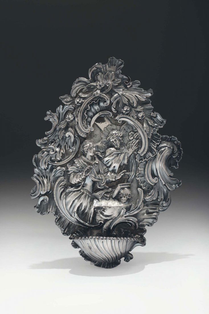 Importante acquasantiera in argento sbalzato e (1 of 2)