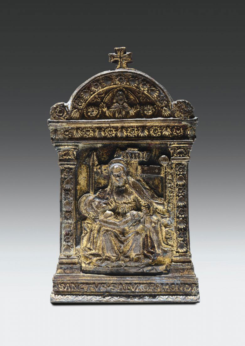 Pace in bronzo fuso, cesellato e con tracce di doratura: cm 14x18, Cfr.: Placchette, Secoli XV-XIX, Musei Civici di Brescia, ed. Neri Pozzi 1974, pag.51