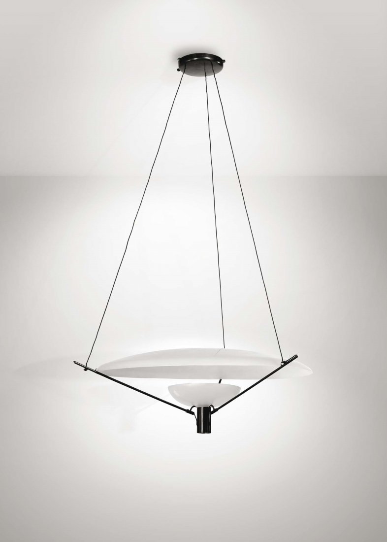 Gino Sarfatti: A brass and perspex lamp, model 2047. Production of Arteluce, Italy, 1952. 80x120 cm