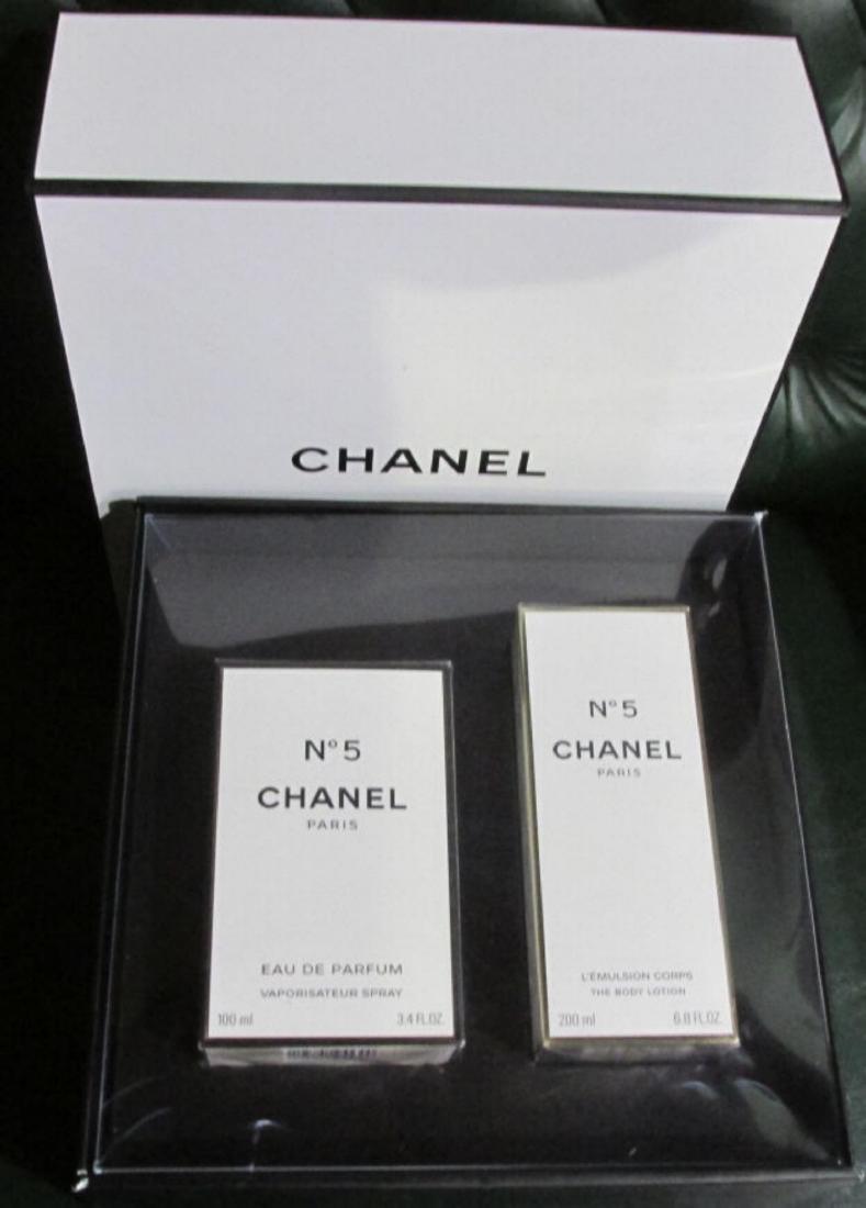 Chanel 5 Gift Set Perfume & Body Cleanser: new ready for gift giving . Perfume 3.4oz & Cleanser 6.8oz retails 130.00 trk 18-833/3