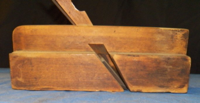 Antique Wood Plane: Antique Wood Plane complete with blocks and blades, they do function It is marked D. Beck Approx size 9 1/2 x 2" x 5 1/2"
