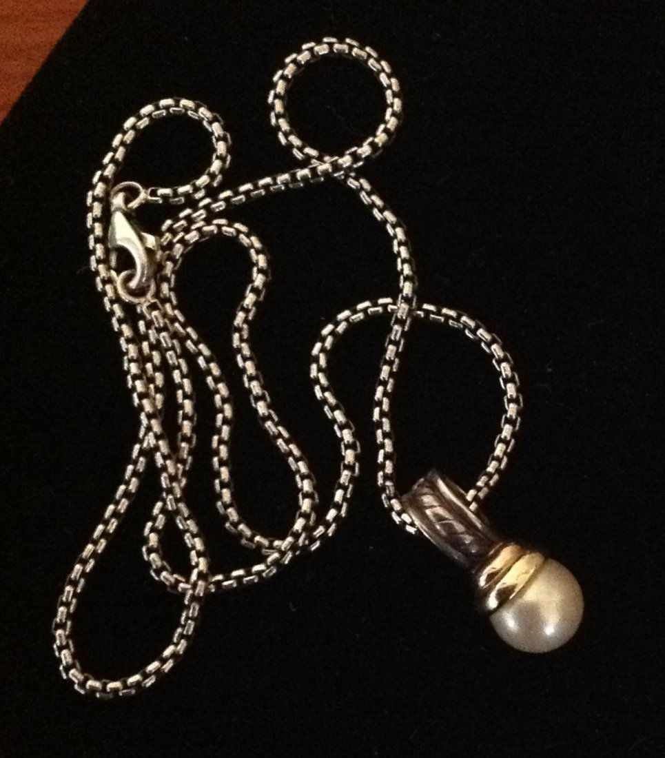 David Yurman Pearl and Sterling Pendant on Chain: David Yurman pearl and sterling pendant on chain. Signed
