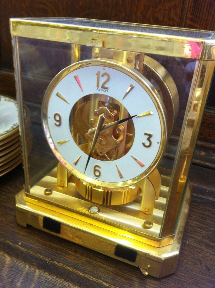 Atmos Clock by Le Coultre & Cie: Atmos clock by Le Coultre & Cie, not in working condition.