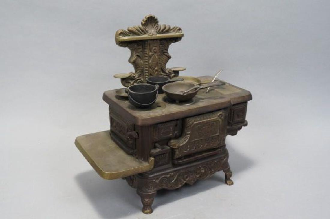 Victorian Cast Iron Toy Stove "Prize" model, (1 of 6)