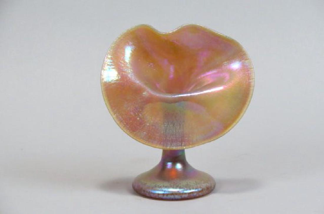 Fine Art Glass Jack-in-the-Pulpit Art Glass Vase,: golden amber iridescent, oil spot Loetz style decoration at base, unsigned, 6 1/2", excellent.