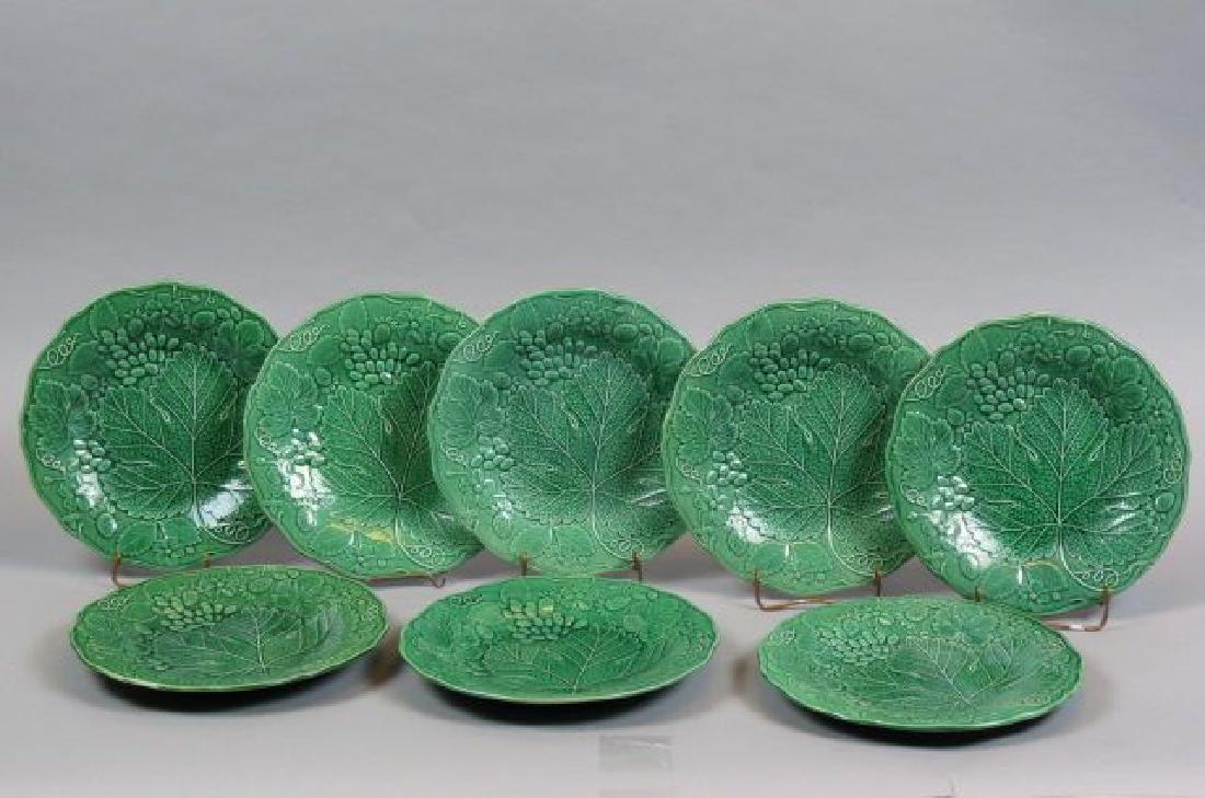 8 Wedgwood Majolica Pottery "Strawberry" Plates, (1 of 4)