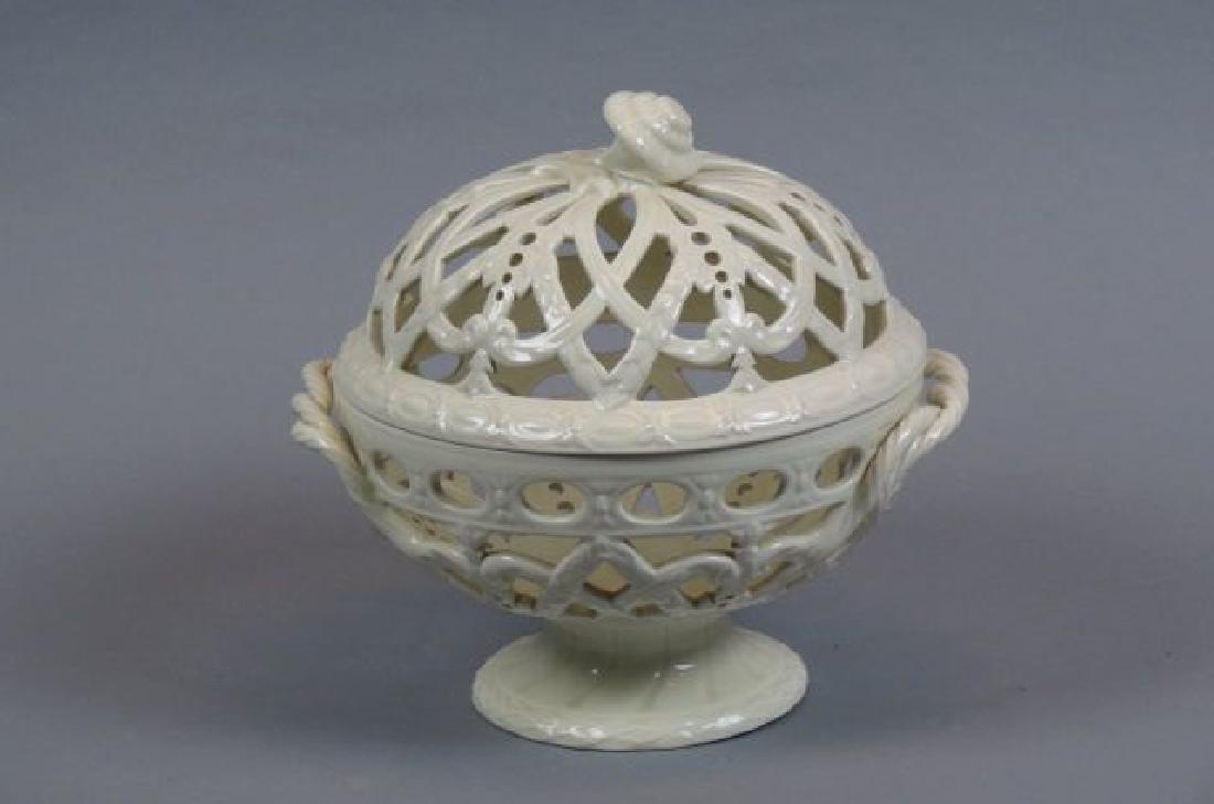 Wedgwood Creamware Openwork Covered Bowl,: shell finial, 8" diameter plus rope handles.