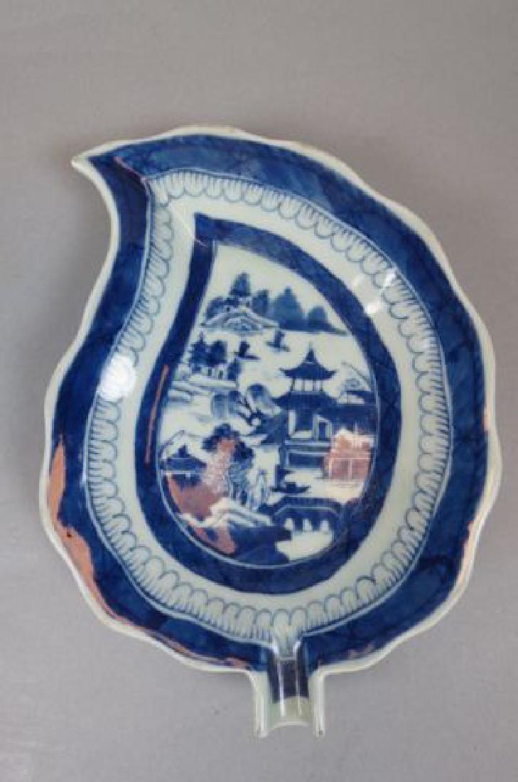 Pair of Chinese Export Canton Porcelain Dishes, (1 of 3)