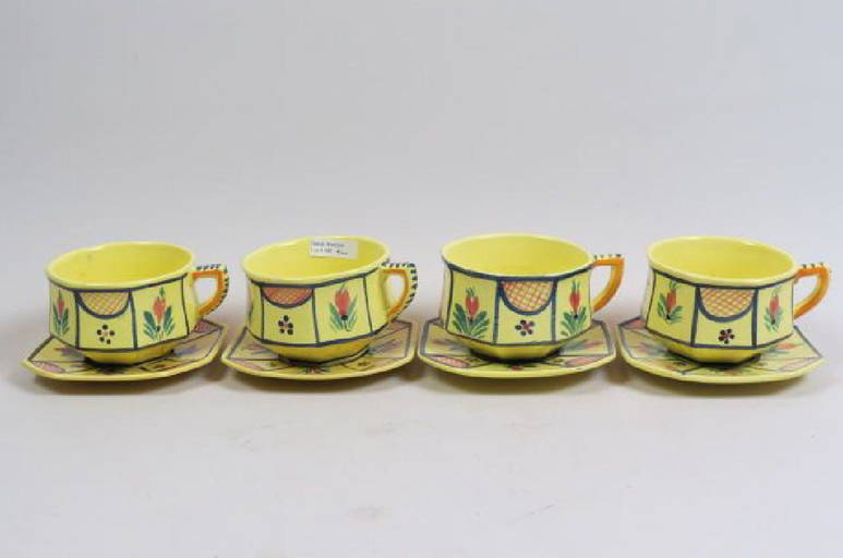 4 Henriot Quimper French Pottery Cups & Saucers,