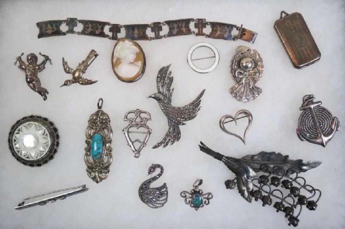 17 pc. Sterling Silver Jewelry Lot; (1 of 3)