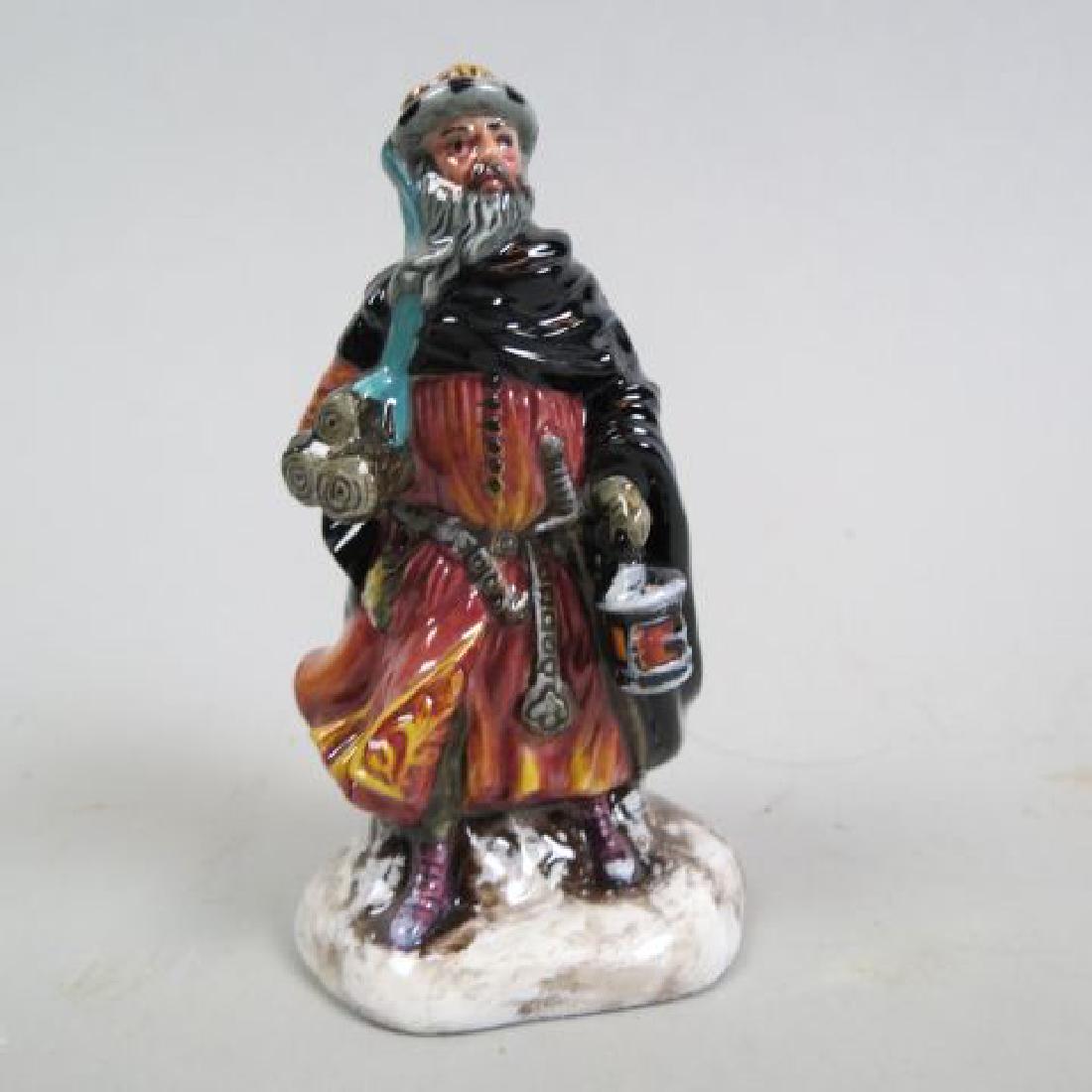 Royal Doulton Figurine "Good King Wenceslas",: HN-3262, 4", excellent.