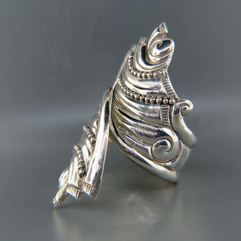 Vintage Mexican Sterling Silver Bracelet,: spring loaded cuff style, 4 1/2" long, good wrist size, 76 grams, signed EES.