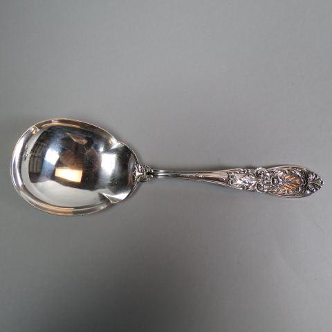 International "Richelieu" Sterling Casserole Spoon: or Berry Spoon, 9" long, 116 grams, no monogram, 1935.
