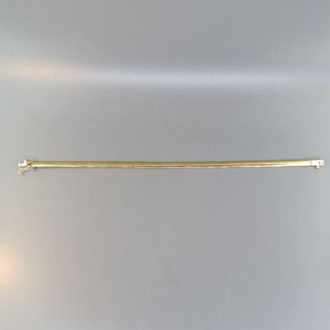 14K Gold Omega Bracelet,: Italian yellow gold, 7 1/4" long, 7.6 grams.