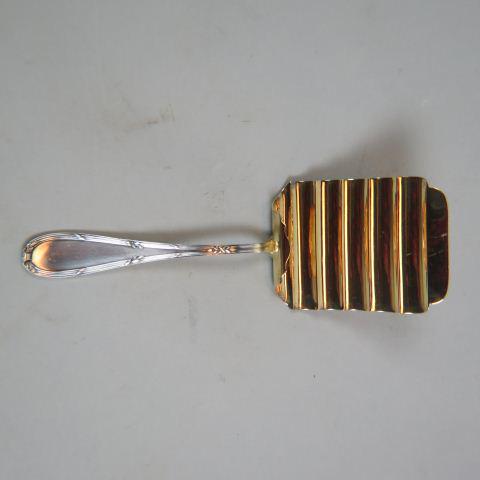 European Silver Asparagus Server,: ribbed gold end, fine pattern, no monogram, 9 1/4" long, 136 grams, excellent.