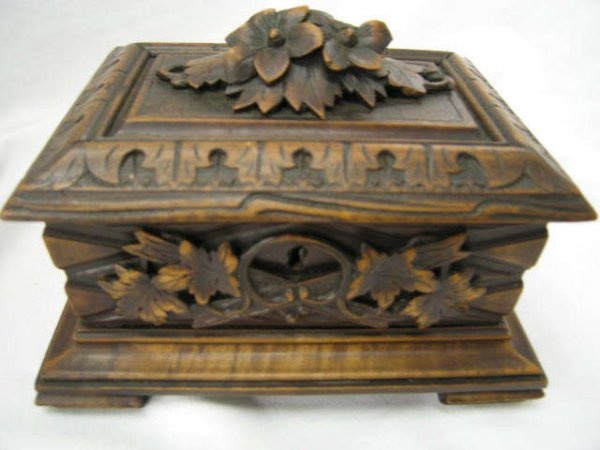 Black Forest Victorian Carved Jewelry Box, locking: locking, with key, 5" x 7".