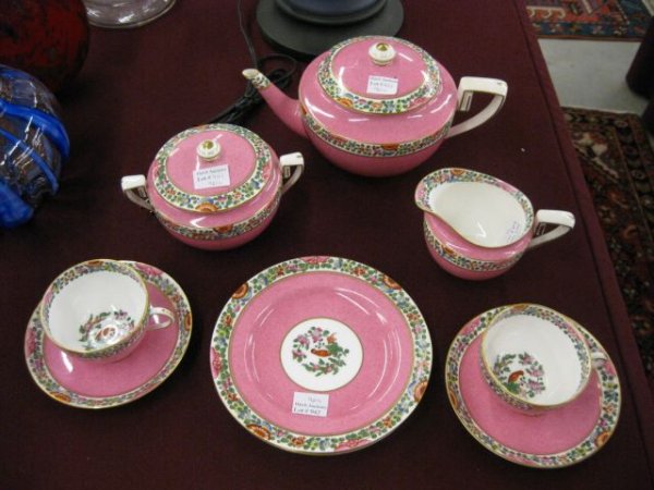 Royal Worcester Porcelain Tea for Two Set, "Old Wo: "Old Worcester Parrot" decor, pink field; teapot, sugar, creamer, 2 plates, 2 cups & 2 saucers, excellent.