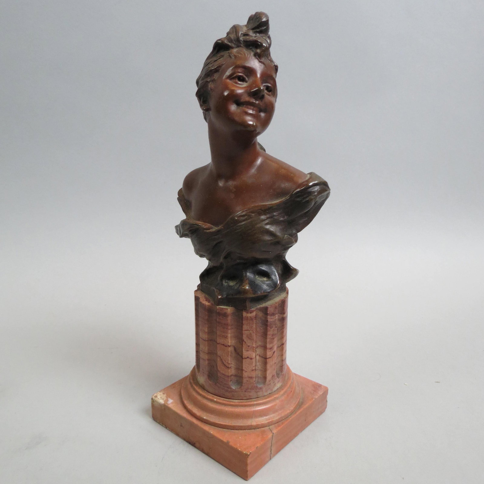Georges van der Straeten Bronze Bust of Woman,: Art Nouveau, on carved rouge marble column, with medallion of "Society de Bronzes de Paris", 10", well listed artist....Georges Van der Straeten was a Belle Epoque sculptor born in Ghent, Belgium, on 