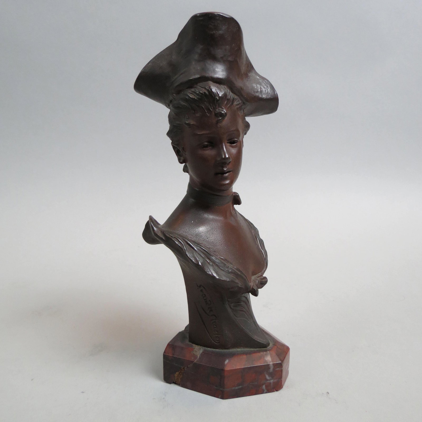 Georges van der Straeten Bronze Bust of a Lady,: Art Nouveau style, rouge marble base, 8", well listed artist....Georges Van der Straeten was a Belle Epoque sculptor born in Ghent, Belgium, on December 21, 1856. He studied under the Neo-Baroque scul