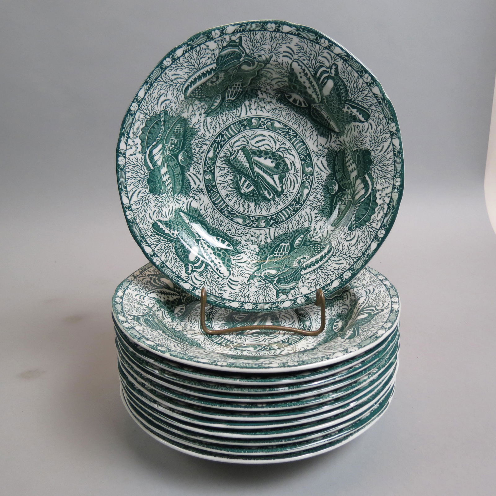 12 Mottahedeh Pottery "Torquay" Soup Bowls, (1 of 4)