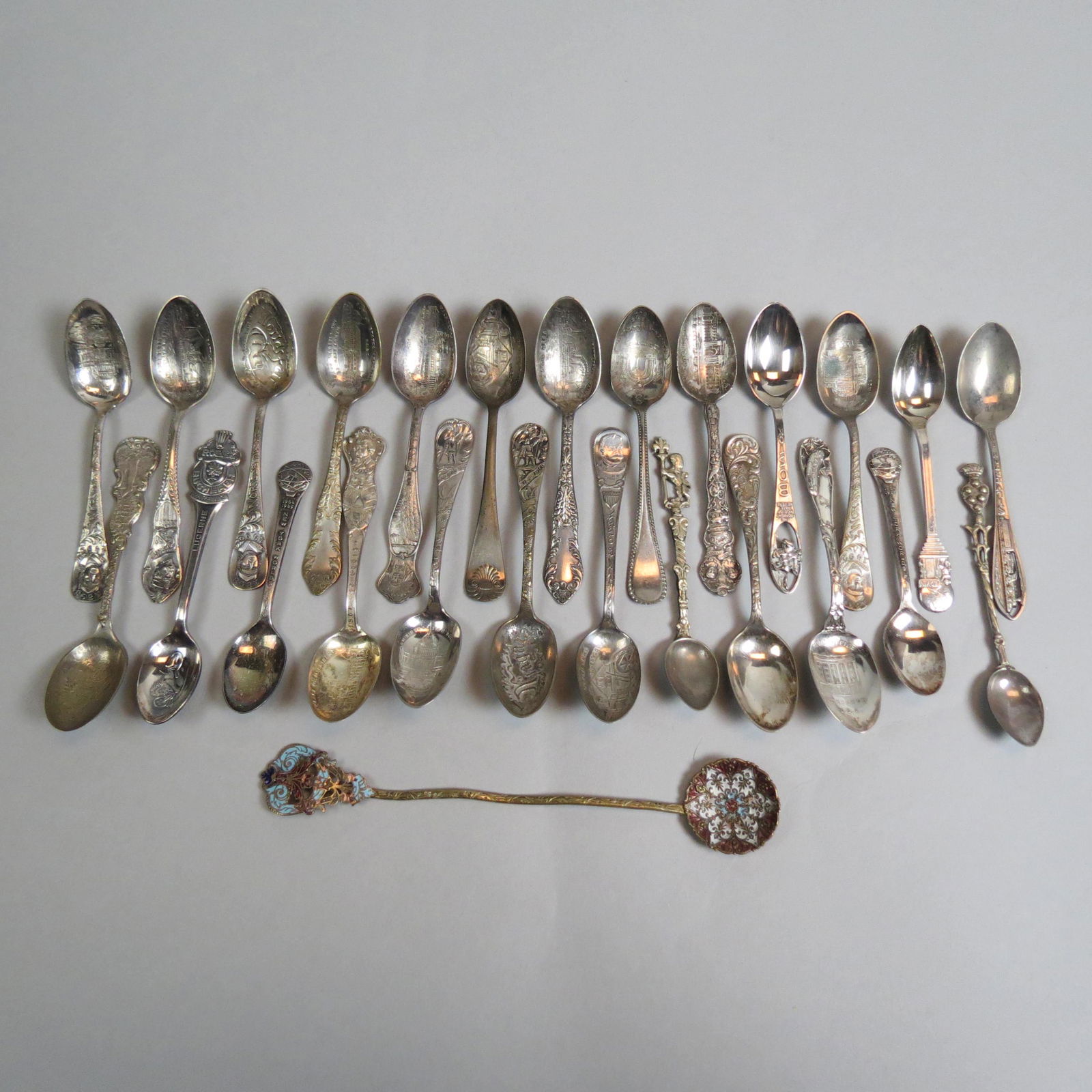 26 Antique Silverplate Souvenir Spoons, (1 of 10)