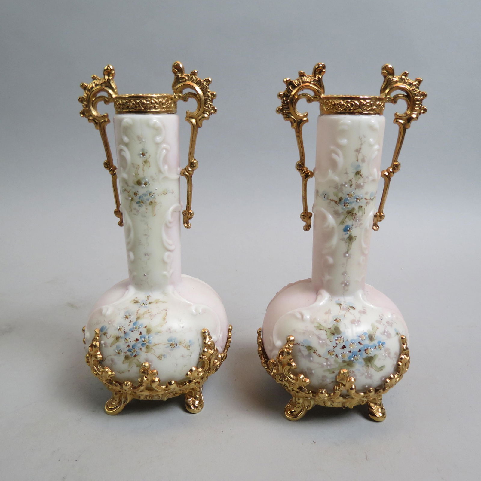 Pair of Wavecrest Art Glass Vases, (1 of 7)
