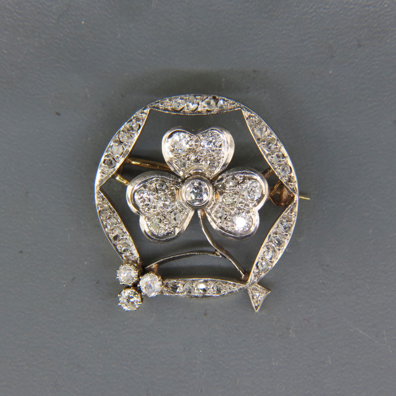 Diamond 14K White Gold Brooch Clover & Circle, (1 of 7)