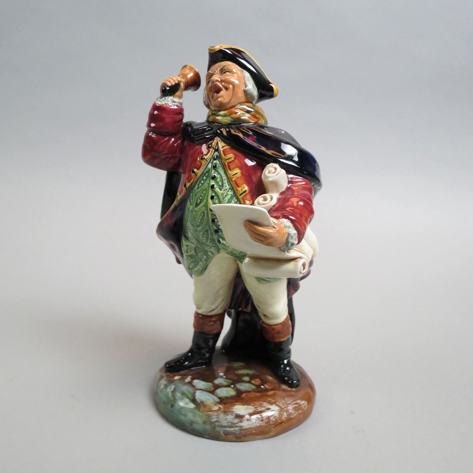 Royal Doulton Figurine "Town Crier", (1 of 9)