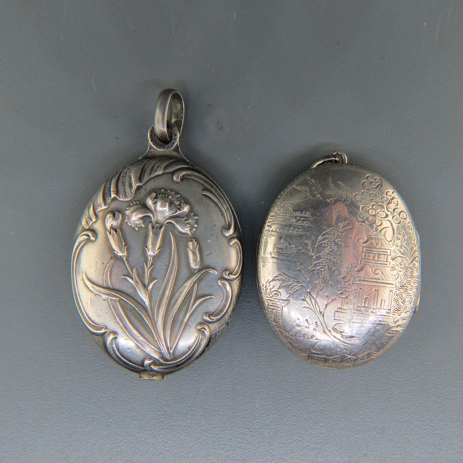 2 Antique Sterling Silver Oval Lockets (1 of 4)