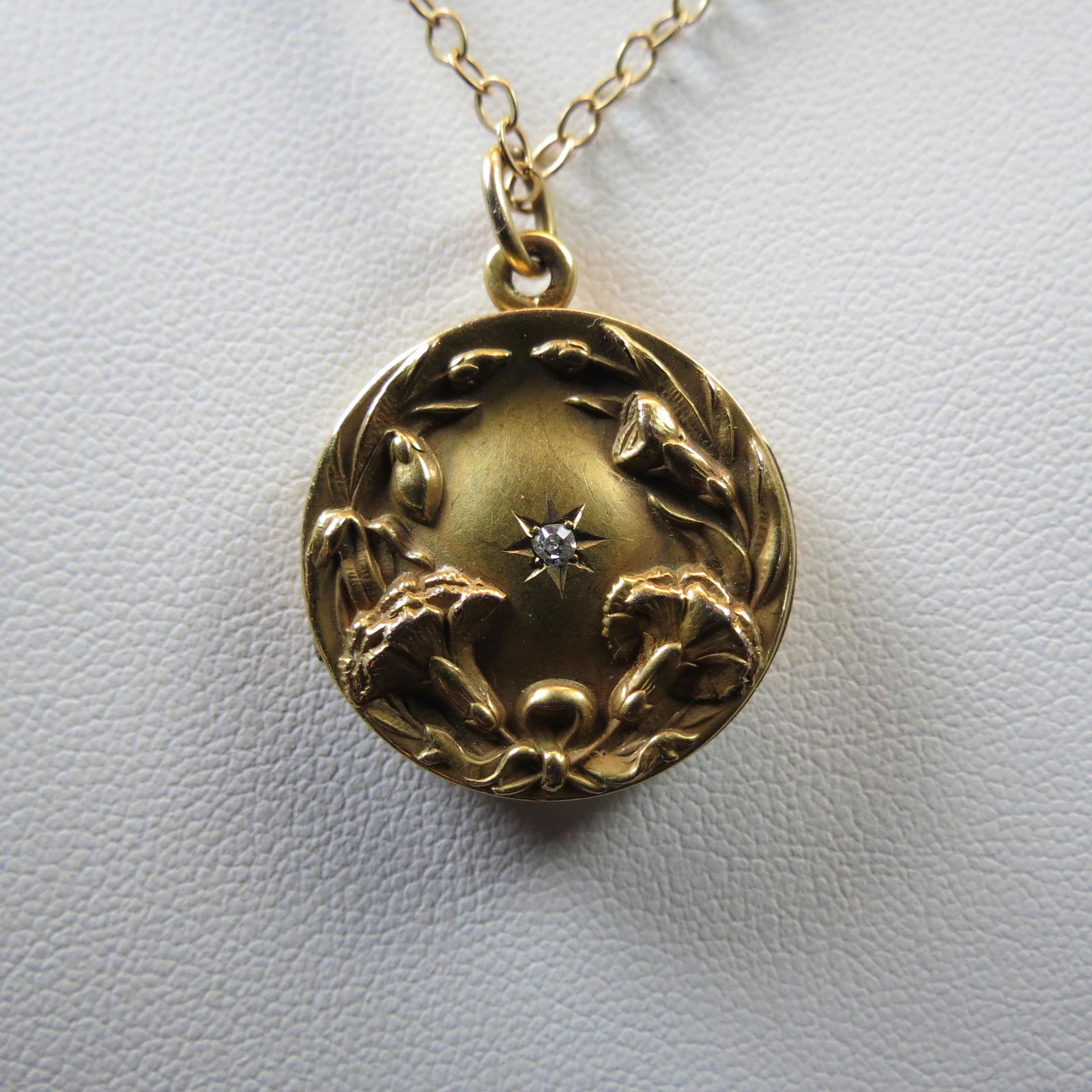 Antique Gold & Diamond Locket, Art Nouveau floral (1 of 4)