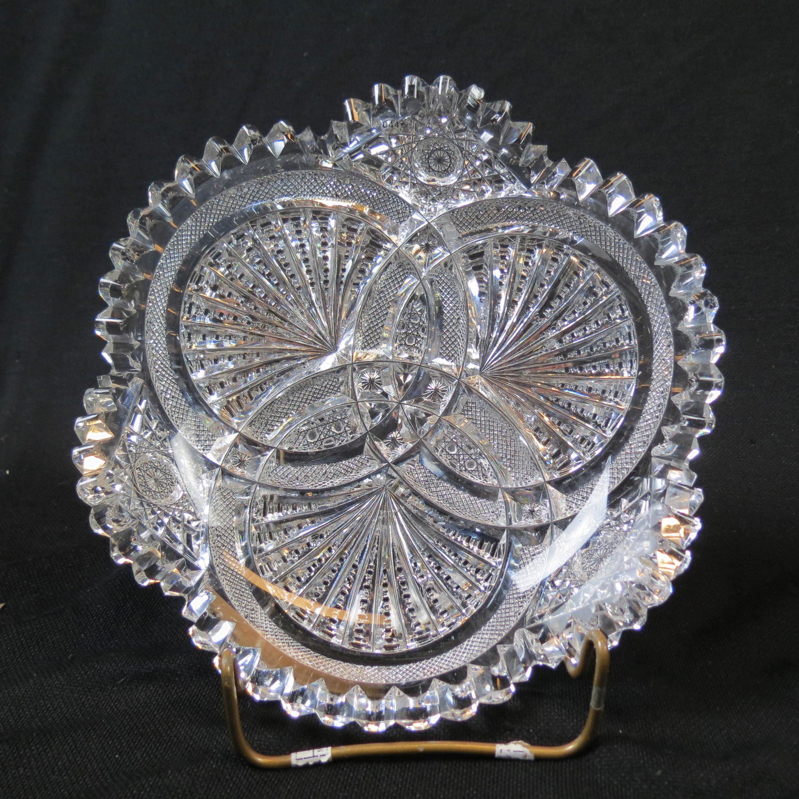 Hawkes Cut Glass Dish "Nautilus" Pattern (1 of 6)