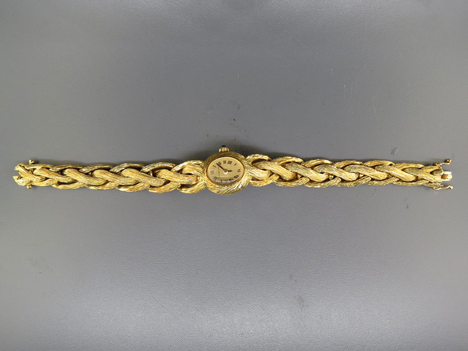 Corum 18K Gold Ladies Wristwatch (1 of 9)