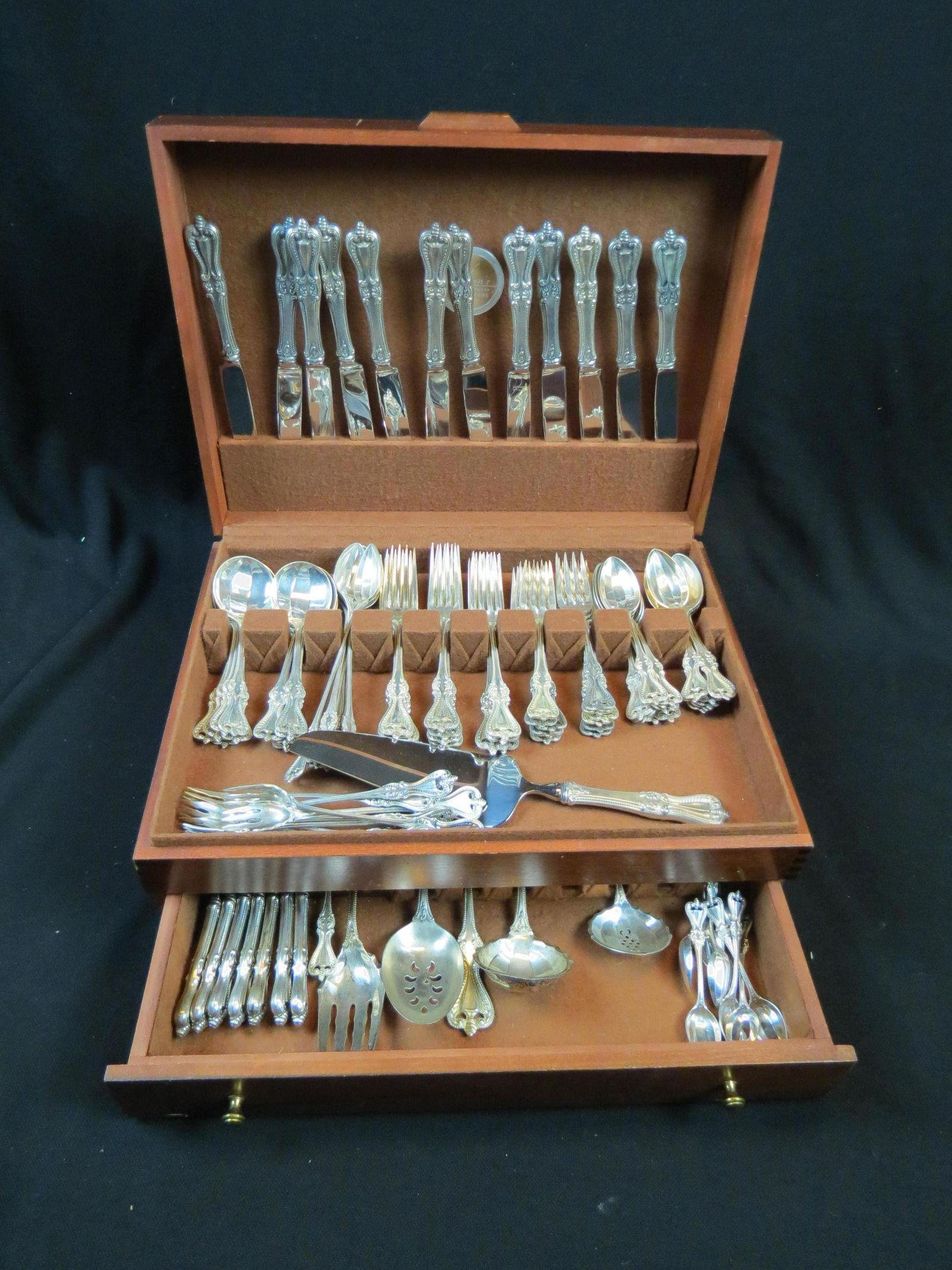 .102 pc Towle "Old Colonial" Sterling Flatware Set (1 of 5)