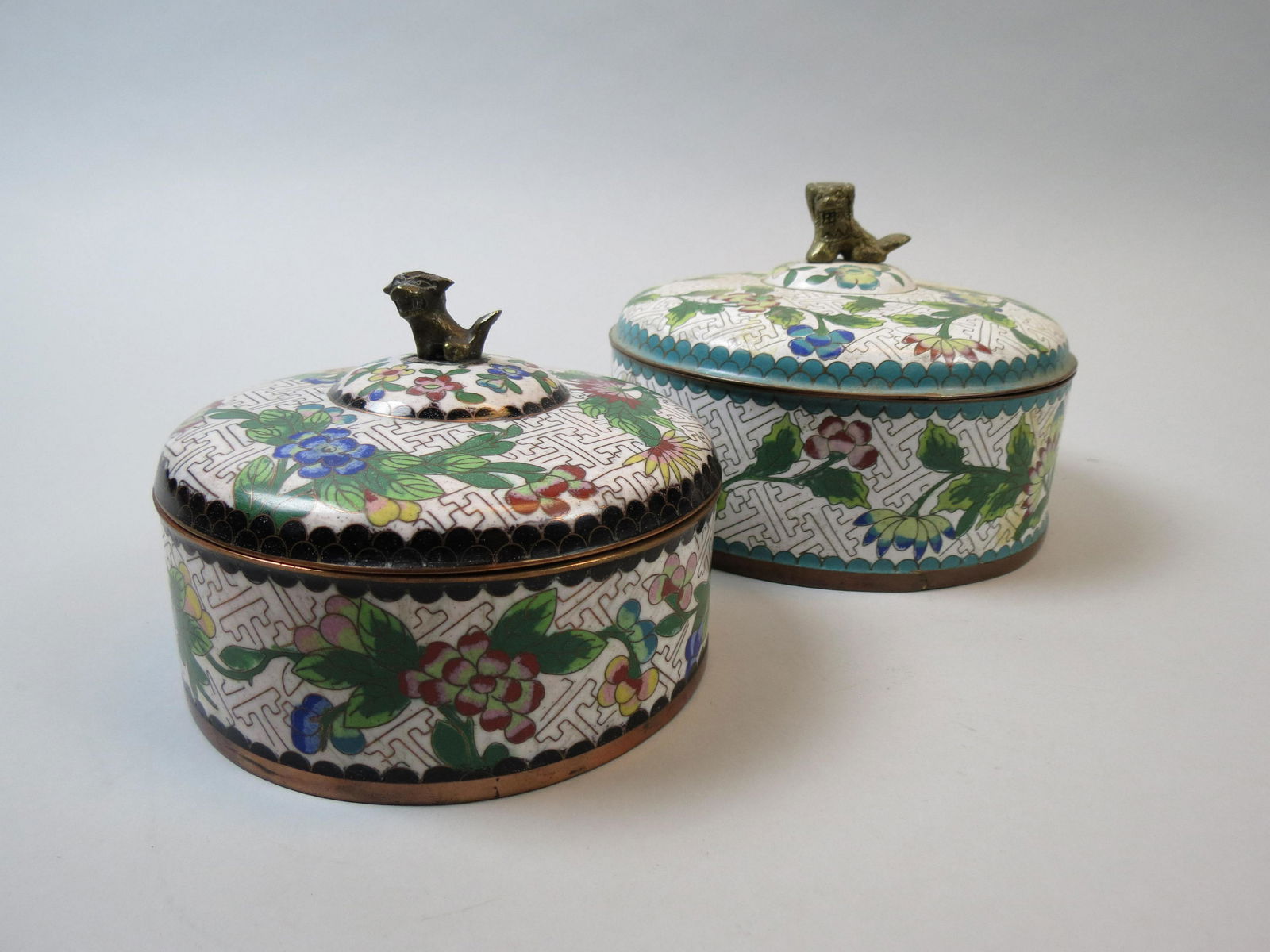 2 Chinese Cloisonne Dresser Boxes (1 of 11)