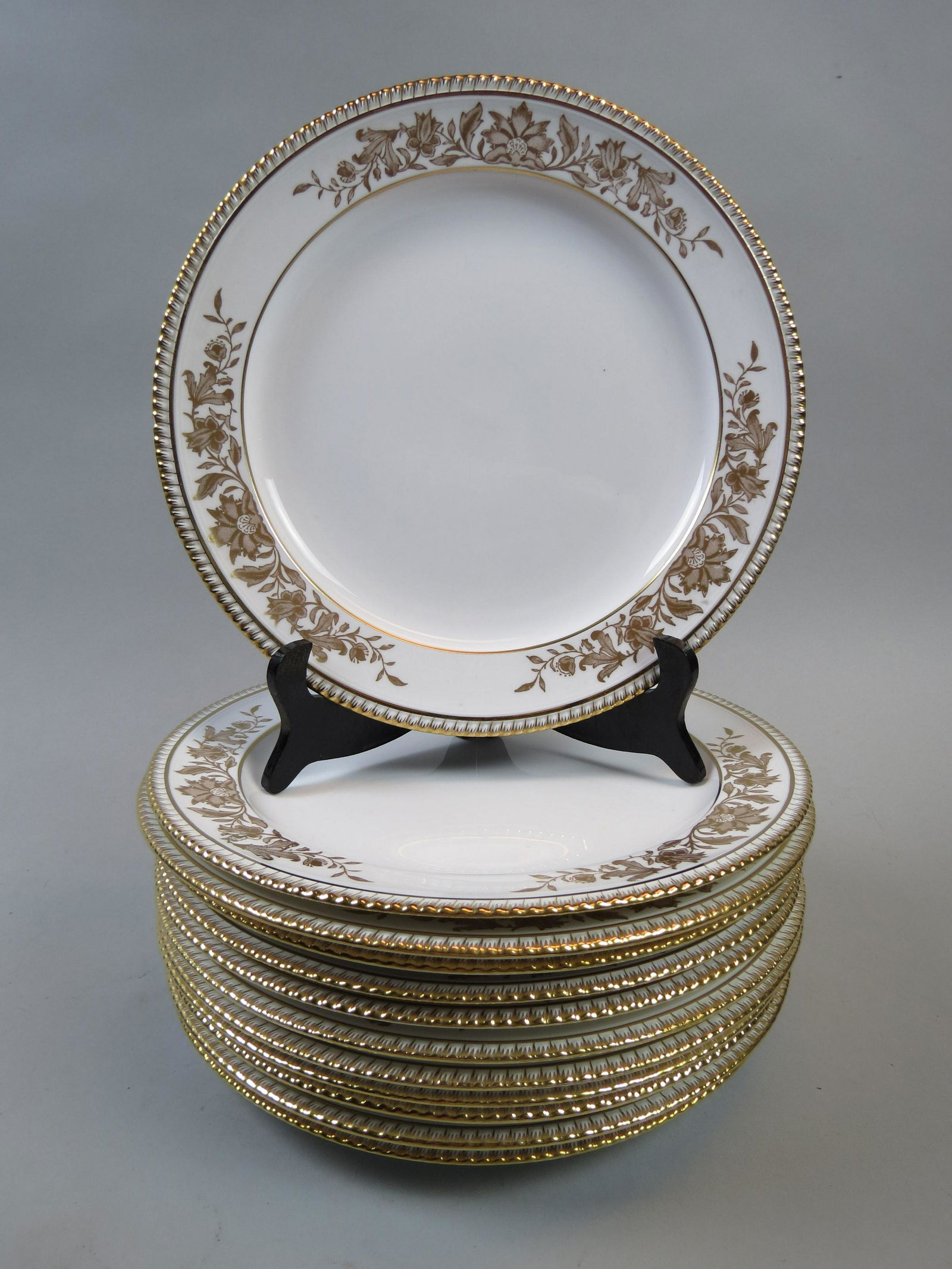 12 Spode Copeland China Dinner Plates (1 of 4)