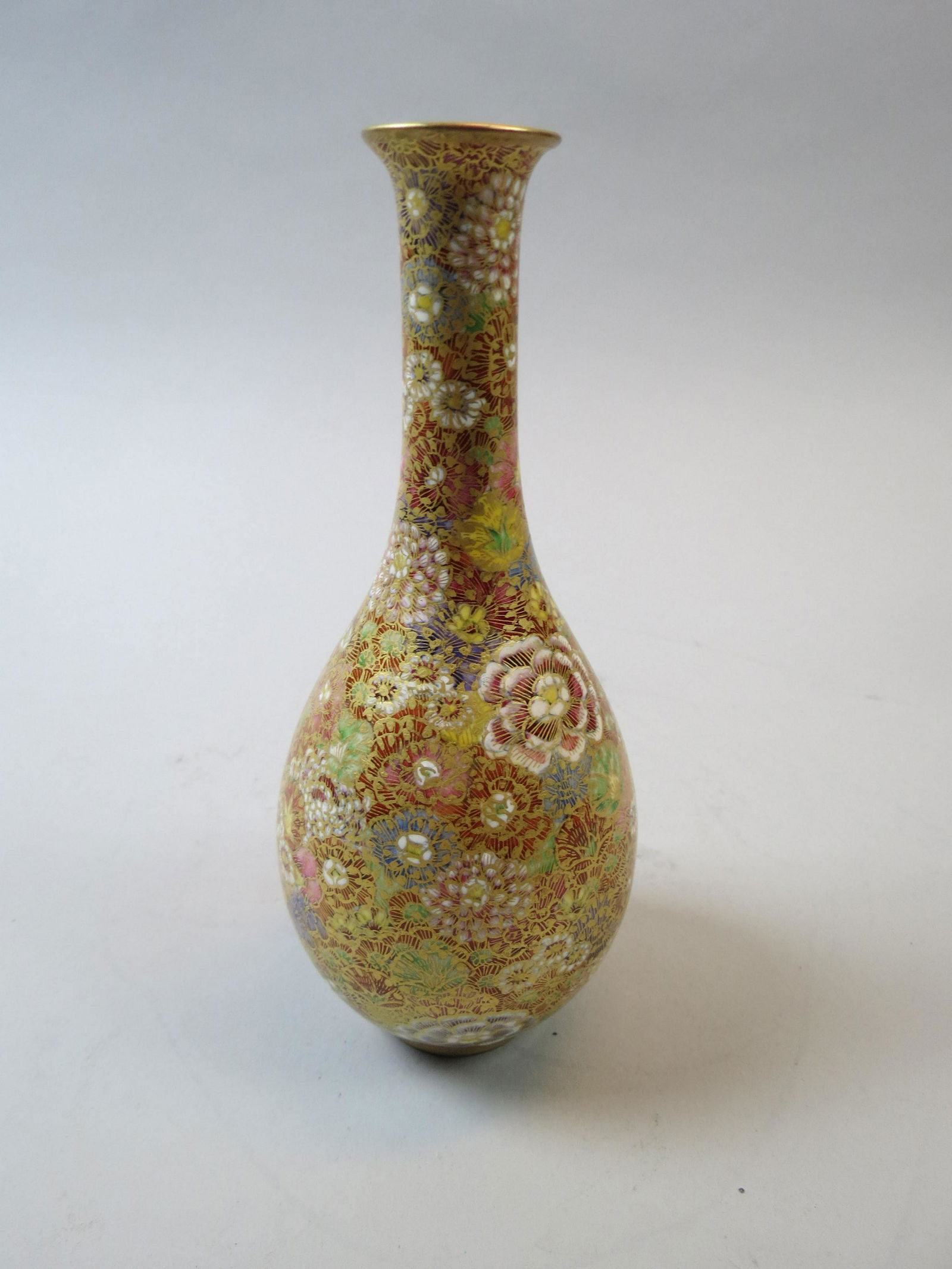 Japanese Satsuma Vase "Thousand Flowers" (1 of 7)