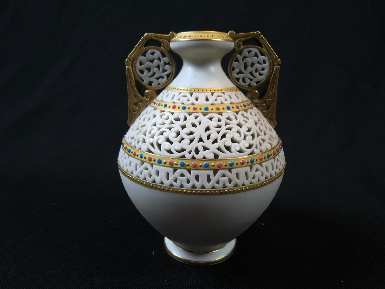 Grainger & Company Worcester Porcelain Vase (1 of 5)