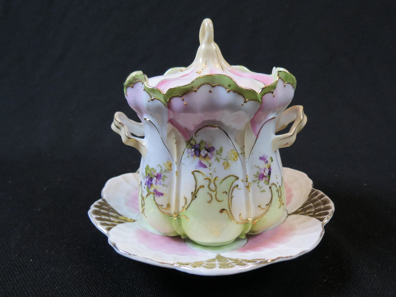 Fine Porcelain Condensed Milk Holder (1 of 7)