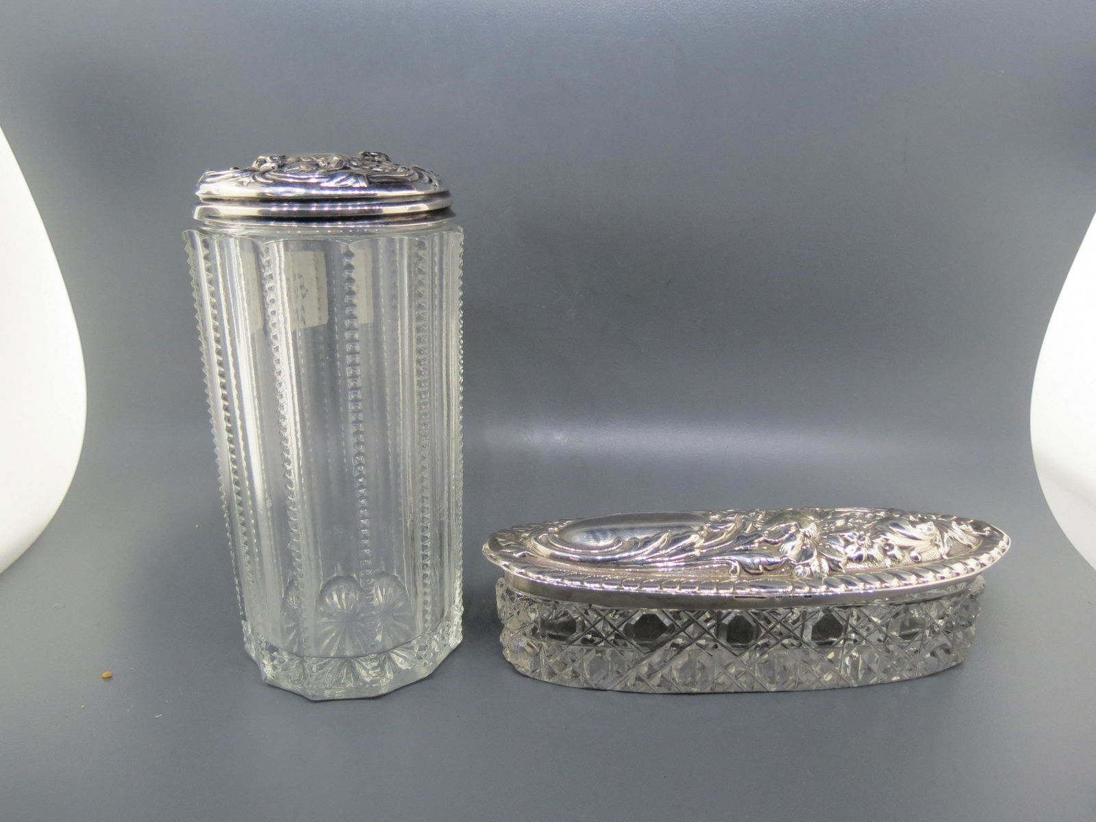 2 Sterling & Cut Glass Dresser Jars (1 of 5)
